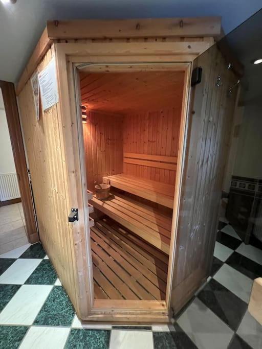 Waterside 3 Bed Cottage, Hot Tub, Sauna, Pvt Beach Аррочар Экстерьер фото