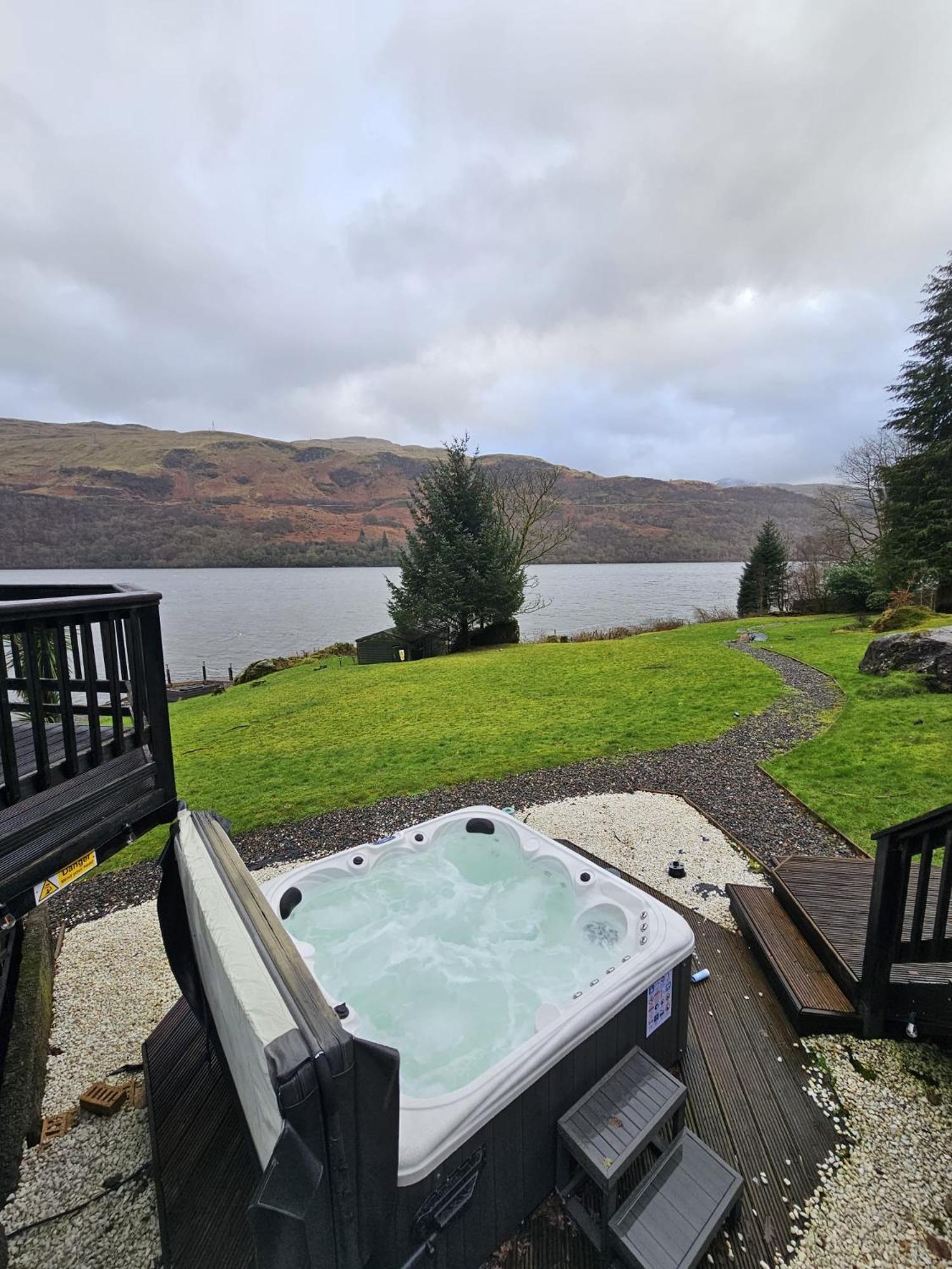 Waterside 3 Bed Cottage, Hot Tub, Sauna, Pvt Beach Аррочар Экстерьер фото